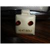 Image 1 : 10Kt Gold Studs With Garnet