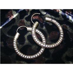 A PAIR OF ETHNIC STYLE HOOP  EARRINGS #863988