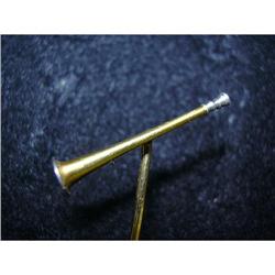 BEAUTIFUL TRUMPET SHAPE  GOLD STICK PIN #863999