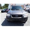 Image 2 : I4 --  2003 FORD ESCAPE XLT , Green , 216034  KM's