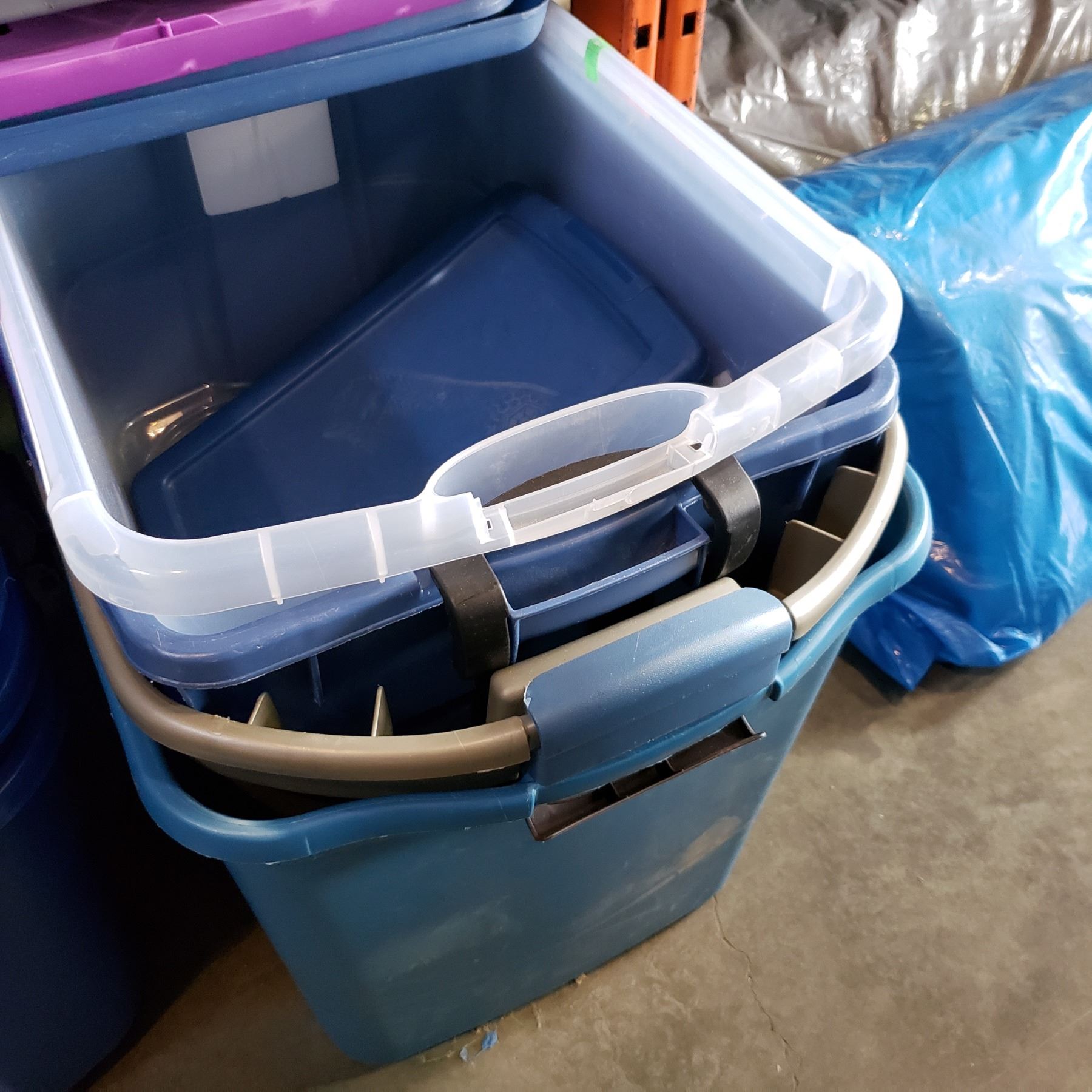LOT OF TOTES AND LIDS - Big Valley Auction