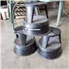 Image 2 : 3 ROLLING FOOTSTOOLS