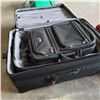 Image 2 : 3 BLACK LUGGAGE AND HARDCASE LUGGAGE