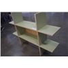 Image 2 : MAPLE AND GREEN SHELF