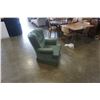 Image 2 : GREEN ARM CHAIR