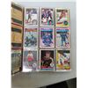 Image 2 : LOT OF 200 VINTAGE HOCKEY VARIOUS YEARS 1977-1989