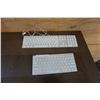 Image 2 : 2 APPLE MAC KEYBOARDS - 1 WIRELESS