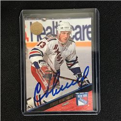 SERGEI NEMCHINOV SIGNED THE LEAF SET HOCKEY CARD