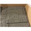 Image 2 : Pallet of Used Carpet Tile (19 5/8" x 19 5/8")