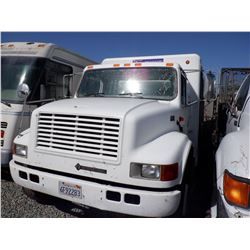 2001 INTERNATIONAL 4700