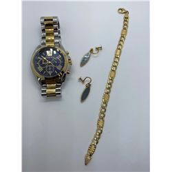 ONE 18KT YELLOW GOLD LINK STYLE BRACELET 21CM