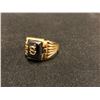 Image 1 : 10K MEN'S SIGNANT RING WITH BLACK HEMATITE