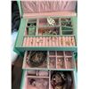 Image 1 : JEWELRY BOX WITH ASSORTED COSTUME JEWELRY