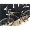 Image 3 : BLACK GT AGGRESSOR 21 SPEED FRONT SUSPENSION MOUNTAIN BIKE WITH FRONT AND REAR DISC BRAKES, LARGE