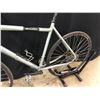 Image 3 : GREY BRODIE DYNAMO 24 SPEED HYBRID TRAIL BIKE WITH FRONT AND REAR DISC BRAKES, 80 CM STANDOVER