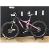 Image 1 : PINK AND BLACK SPECIALIZED SAFIRE COMP 27 SPEED FULL SUSPENSION MOUNTAIN BIKE WITH FRONT AND REAR