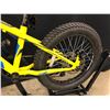 Image 2 : YELLOW CCM TRAILHEAD 7 SPEED FRONT SUSPENSION KIDS SIZE MOUNTAIN BIKE WITH FRONT AND REAR DISC