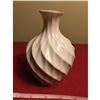 Image 10 : Lot Of Milk Glass & Sign Cobalt Vases /Glassware