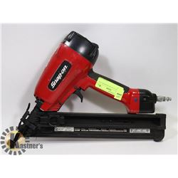 SNAP ON 15 GAUGE FINISHING AIR NAILER