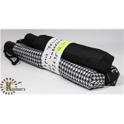 3 PACK OF ADULT SIZE UMBRELLAS