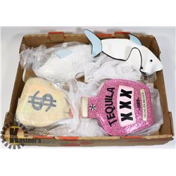 LOT OF 4 ASSORTED "BLING" PURSES INCL CASH, WHALE,