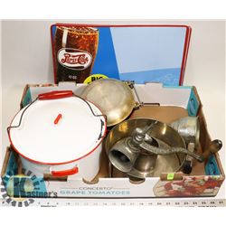 LOT OF MISC. VINTAGE KITCHEN ITEMS