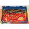Image 1 : LARGE FLAT OF TIE DOWNS & BUNGEES