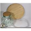 Image 1 : LARGE GLASS JAR, WITH A LAZY SUSAN AND