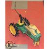 Image 1 : JOHN DEERE DIE CAST IRON TRAVELLING SPRINKLER