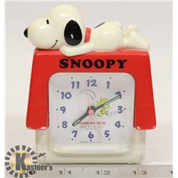VINTAGE SNOOPY ALARM CLOCK