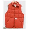 Image 1 : HOLDEN PACKABLE VEST: BURNT HENNA- SIZE L