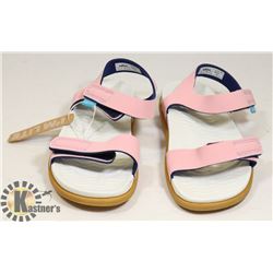 KIDS SANDALS SIZE 12
