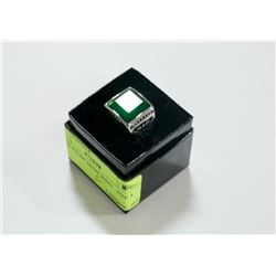 GREEN STONE MENS RING - SIZE 8
