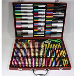 LARGE CHILDS ART SET IN WOODEN CARRIER