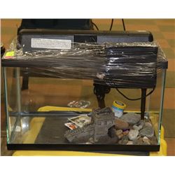 COMPLETE AQUARIUM WITH PUMP