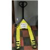 Image 1 : YELLOW, 5,500 LBS PALLET JACK