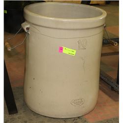 MEDALTA 10 GALLON CROCK W/ HANDLES