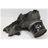 Image 1 : ANTIQUE GAS MASK