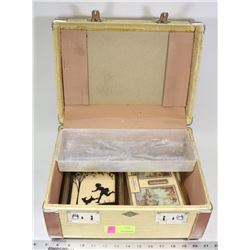 VINTAGE PARAMOUNT TRAVEL CASE WITH PICTURES AND