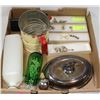 Image 1 : BOX OF ESTATE VINTAGE JEWELLERY AND MORE