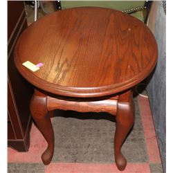WOOD SIDE TABLE