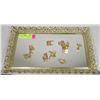 Image 1 : MIRROR TRAY WITH FIGURINES