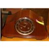Image 1 : VINTAGE FORESTVILLE WOOD MANTLE CLOCK WITH KEY