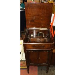 VINTAGE CONCERT PHONOGRAGH CABINET 19.5" X 20.5" X