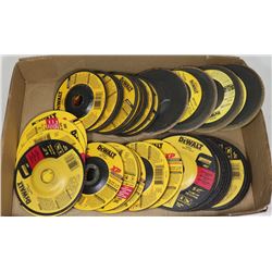 FLAT OF ASSORTED DEWALT 5" DISCS