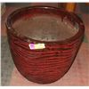 Image 1 : DARK RED PLANTER