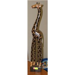 GIRAFFE WOOD ORNAMENT