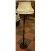 Image 1 : ESTATE VINTAGE WOOD FLOOR STANDING LAMP
