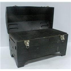 PORTABLE TOOL BOX SHAPED PROPANE GRILL
