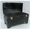 Image 1 : PORTABLE TOOL BOX SHAPED PROPANE GRILL